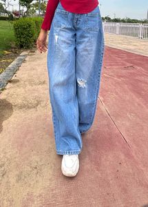 baggy jeans size:28 colour light blue 🔵
