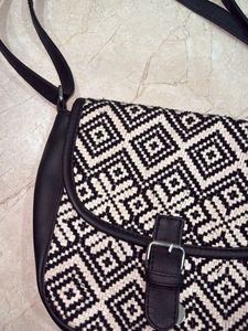 Stylish Geometric Crossbody Bag