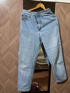Light Wash Relaxed Fit Jeans