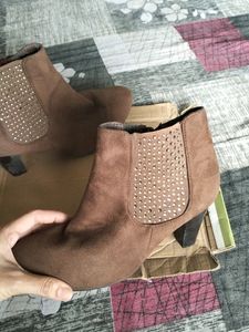 Original Metro Branded Sude Boots