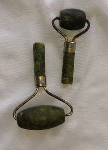Jade Roller &amp; Gua Sha Set