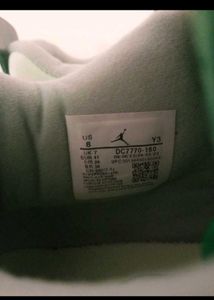 OG THRIFTED Nike Jordan Retro 4