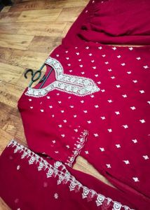 ♥️Elegant Red Embroidered Kurta Set with Dupatta