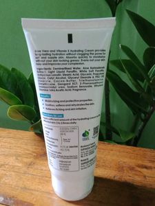Hydrating cream.paraben free