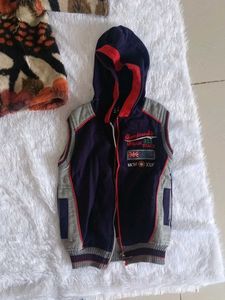 combo of two jackets,one fleece another woolen