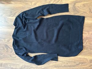 Black V-Neck Long Sleeve Sweater Dress