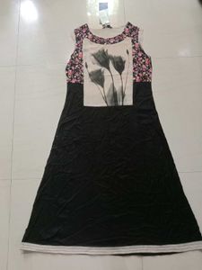 Elegant Black Kurta with Floral Print