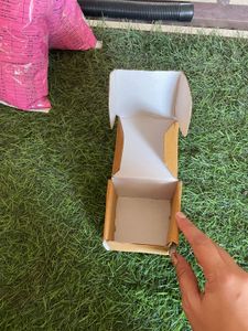 cartoon box available for packing