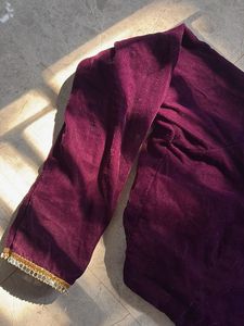 purple blouse