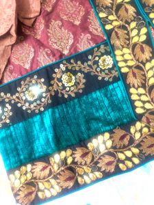 Chhabra 555 Embroidered Kurta and Churidar Se