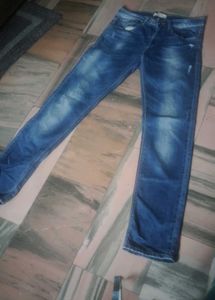 Men's Distressed Blue Denim Jeans