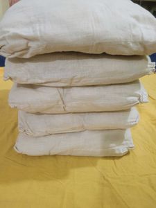 Set of 5 Cream Cushion