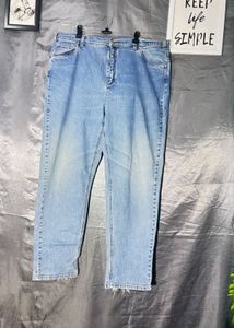 Light Wash Straight Leg Jeans