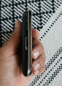 samsung and realme handset