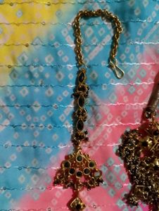 Beautiful Golden Jewellery Set With Black Nag🖤
