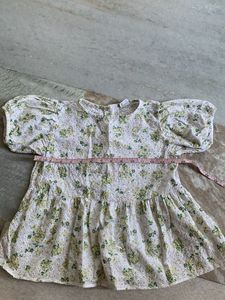 White Floral Embroidered Kurti