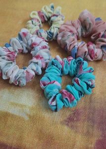 Floral Print Scrunchies - Set of 4