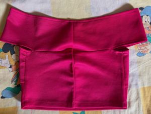 🩷Hot Pink CropTop🩷