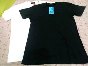 Men Solid Round Neck T shirt Pack Of 1