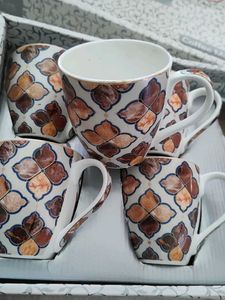 Set of 6 patterned mugs