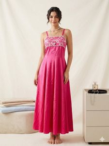 Beautiful vintage pink barbie Gown