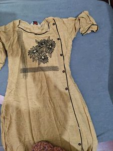Elegant Yellow Kurta with Floral Print