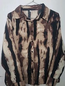 Abstract Print Button-Down Shirt