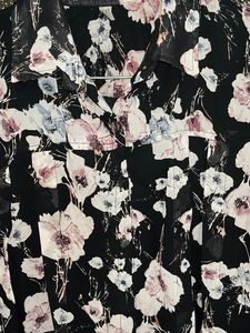 Chic Floral Print Button-Up Blouse