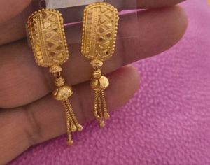 Elegant Gold Toned Earrings &amp; Bracelet Set