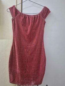 Velvet Off-Shoulder Bodycon Dress