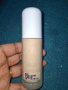 Mamaearth Glow Serum Foundation