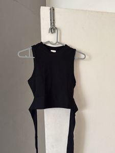 Sleek Black Sleeveless backless Top