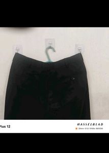 Chic Black "PERRY ELLYSS"Trousers