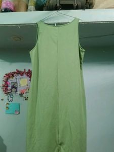 Solid Green Sleeveless Maxi Dress