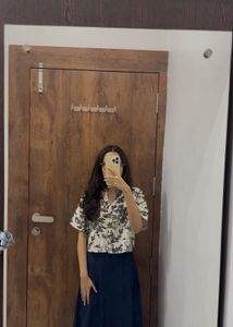 Classy Print Button-Up Cropped Shirt