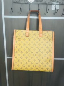 Louis Vuitton first copy bag