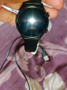 NoiseFit Twist Smartwatch