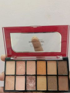 Mars Dance With Joy Eyeshadow Palette