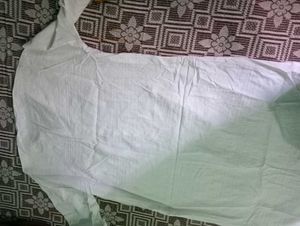Elegant White Chikankari Kurta