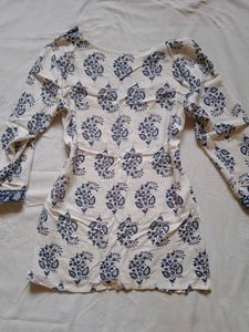 Blue &amp; White Printed Cotton Short Kurta