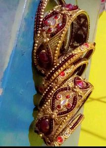 Elegant Gold and Ruby Bangle