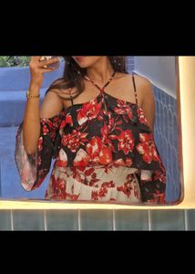 Chic Floral Ruffle Maxi Dress