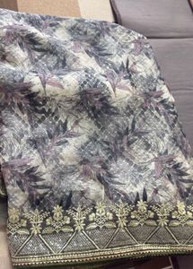 Elegant Saree with Intricate Border