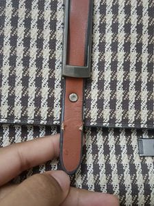 Chic Houndstooth Crossbody Bag