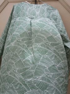 Green Leaf Print V-Neck Top