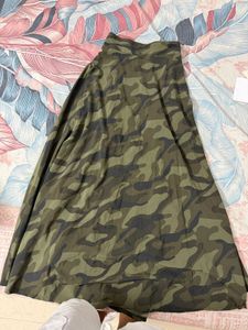 Camouflage flage print maxi skirt