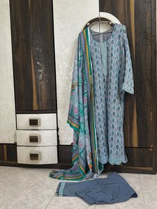 Today’s Offer Pakistani PrintedLawn 3pc Suit