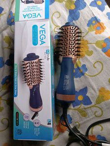 Vega LitStyle Hair Dryer Brush - New
