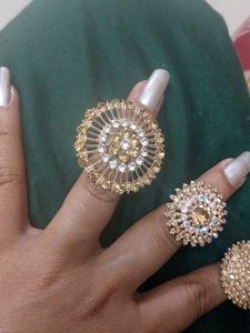 set of 3 rings ...