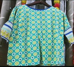 Retro Floral Print Top